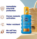 Protect & Bronze Sun Spray (200 Ml), Bronzing Tanning Lotion Spray with SPF30, Advanced Suncream Protection, Natural Pro-Melanin Extract (Packing May Vary)